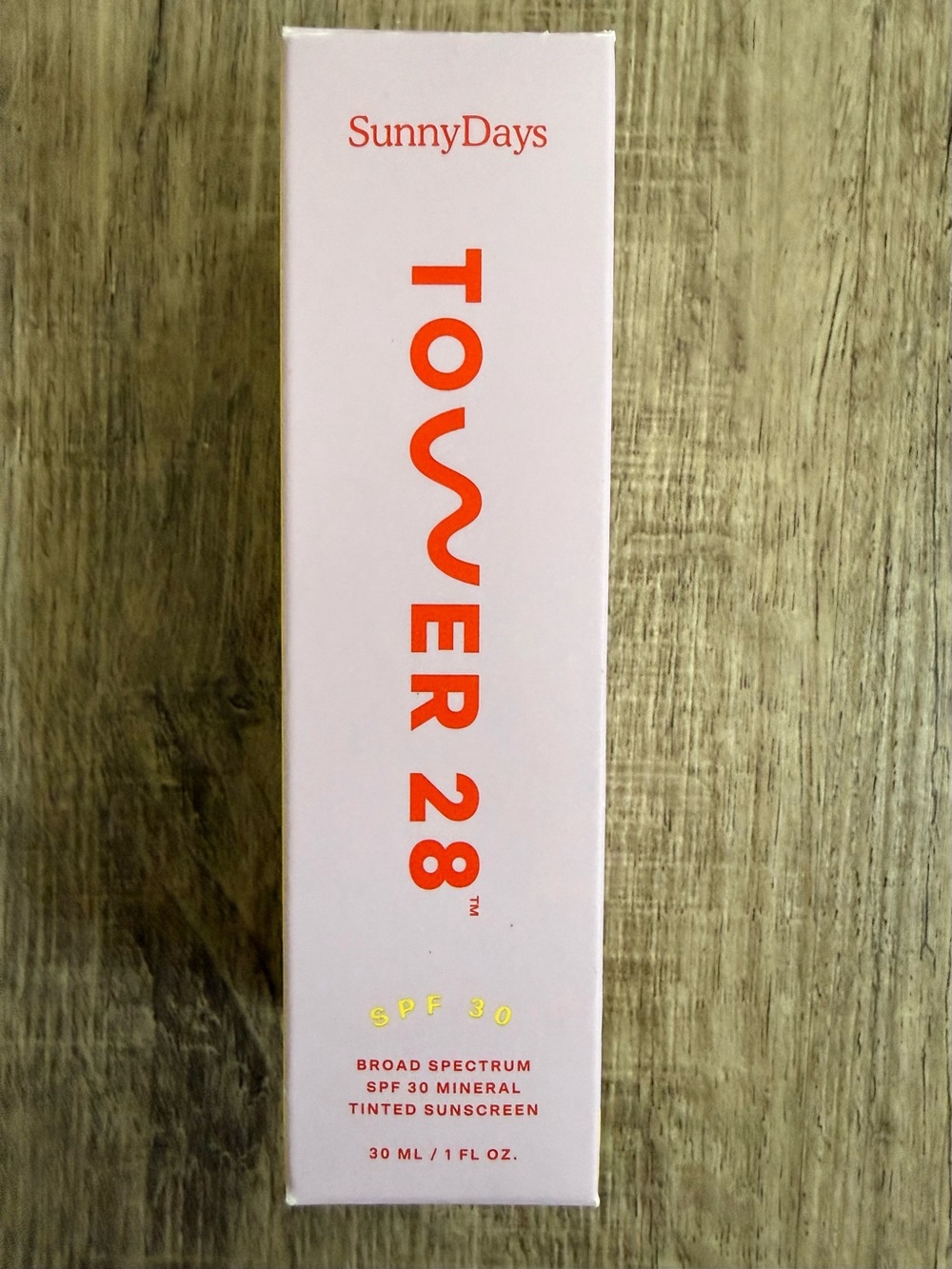 NIB Tower 28 Sunny Days Tinted Sunscreen 20 Mulholland